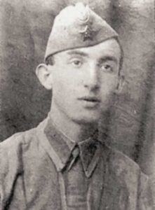 Кац Г.С. - сотрудник див.газеты - Защита Родины - 133сд Кац Г.С. - сотрудник див.газеты - Защита Родины - 133сд