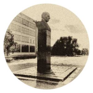 Памятник В.Р. Вильямсу