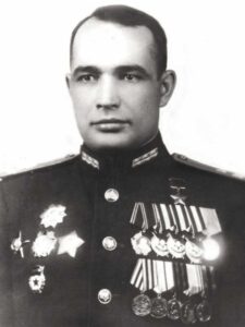 Епанчин Александр Дмитриевич - командир 2 осб 29 осбр 1 уд