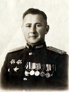 Наумов Алексей Георгиевич - инструктор политотдела 64 осбр
