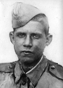 Николаев Лев Петрович. Родился в 1925 г. В РККА призван 1942 г. Пропал без вести в марте 1944 года. Извещение Долгопрудненского ГВК от 23.03.70 г. До ВОВ - учащийся.
