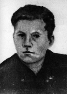 Силягин Иосиф Михайлович. Родился в 1905 г. Призван в РККА в 1941 г. Пропал без вести в апреле 1942 г. Извещение Краснополянского РВК от 15 октября 1946 г. До ВОВ работал бухгалтером столовой ВНИИ кормов.