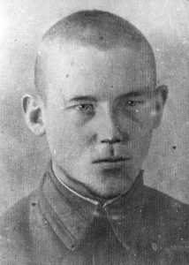 Трофимов Владимир Николаевич. Родился в 1923 г. Призван в РККА в 1943 г. Младший лейтенант. Погиб 7 октября 1943г. Извещение Долгопрудненского ГВК от 24.10.64 года. До ВОВ учащийся в Луговской школе.
