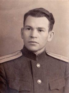 Чикмарёв Иван Пантелеевич, 1915-1999, мл.лейтенант, Центральная, 5