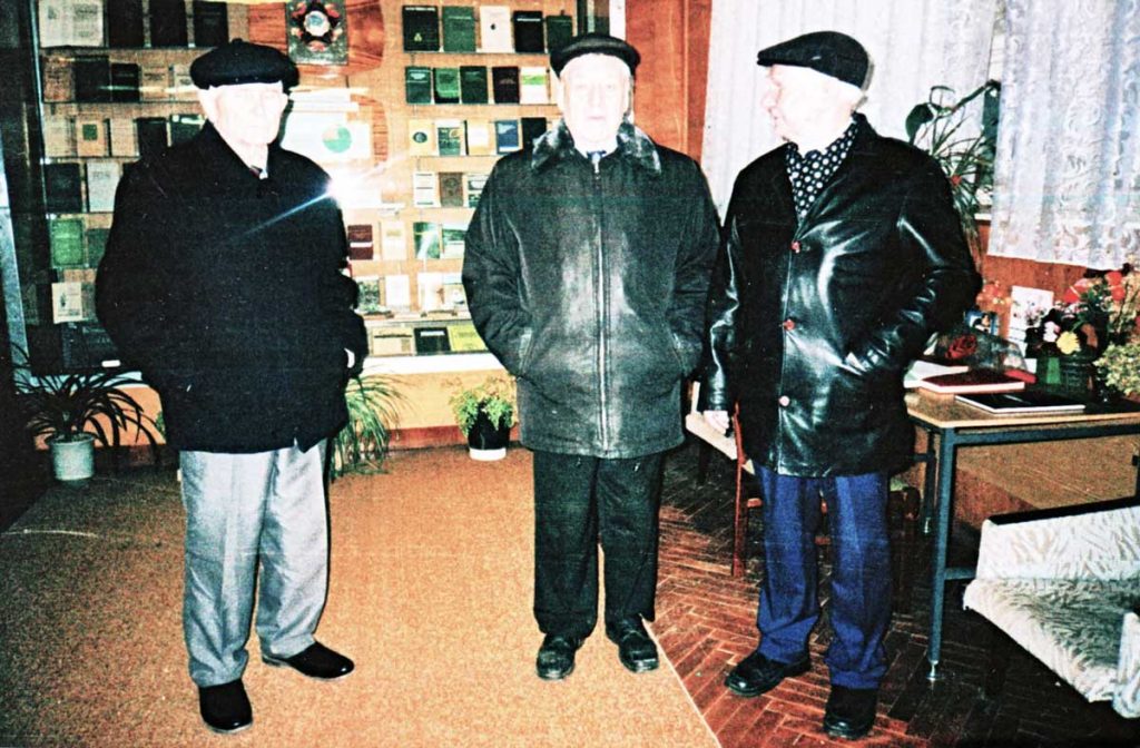 М.Ф. Щербаков, В.Т. Себежко и В.Ф. Ковалёв в музее ВНИИ кормов
