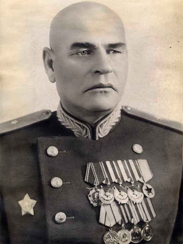 Суслин Дмитрий Иванович – генерал-майор инж.войск
