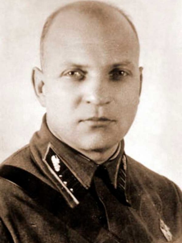 Лизюков А.И., зам.командующего 20А