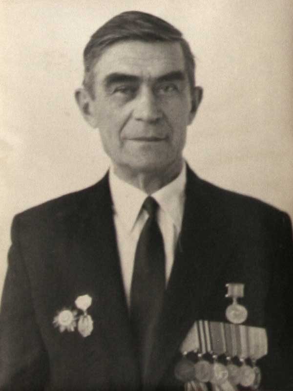 Апекишев Александр Игнатьевич, 1916, ст. сержант