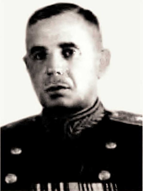 Гайдуков В.А., командир 17-й кд
