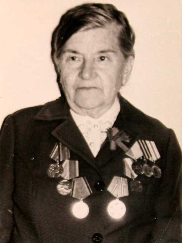 Стаховская Зинаида Ивановна, 1905-1985, ст.лейтенант, ВНИИ д.12 кв.17