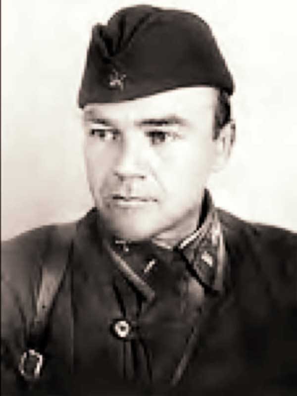 Елсуков Михаил Петрович – директор (1945-1952, 1953-1959) ВНИИ кормов
