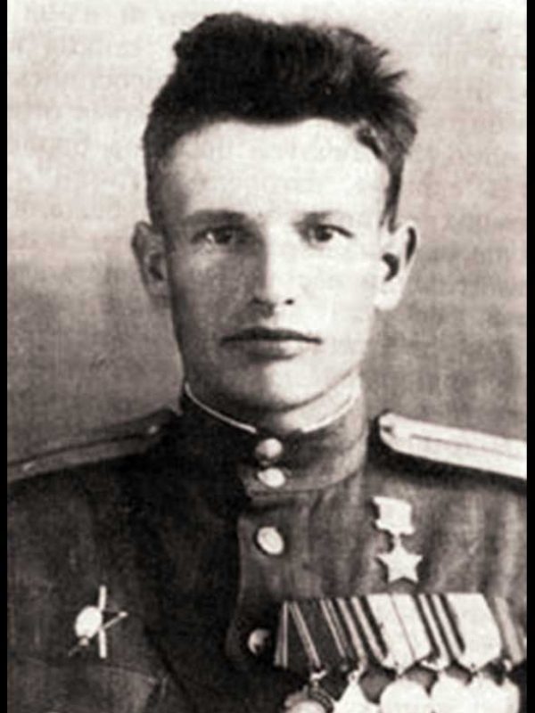 Нач-к артиллерии 20А - полковник П.С. Семенов