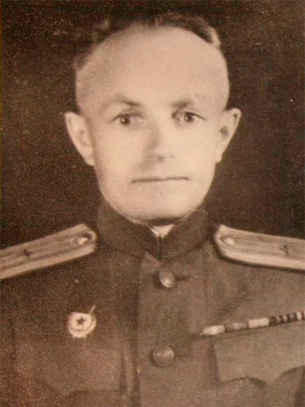 Зорин Пётр Григорьевич, 1902- 1975, п/полковник, Фрунзе 22