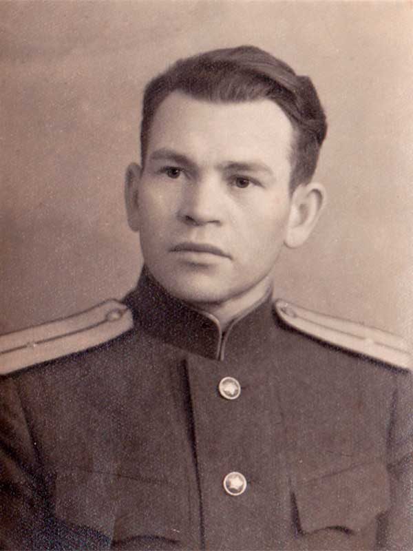 Чикмарёв Иван Пантелеевич, 1915-1999, мл.лейтенант, Центральная, 5