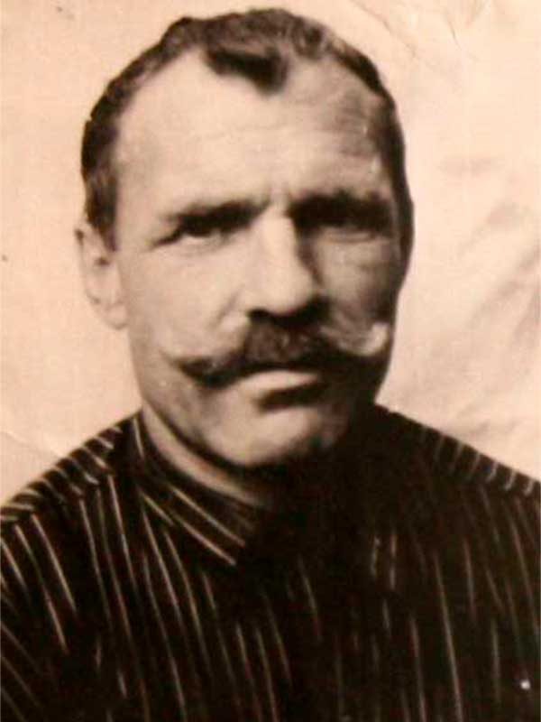 Сурков Пётр Тимофеевич, 1911-1989, лейтенант, I гр., ВНИИ д.12, кв.1