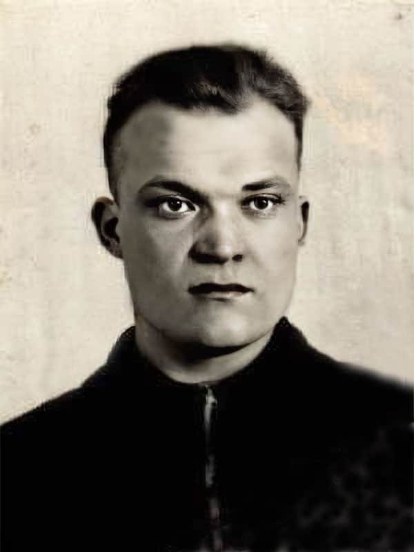 Коровин Сергей Степанович, 1924, мл.лейтенант, Центральная, 74