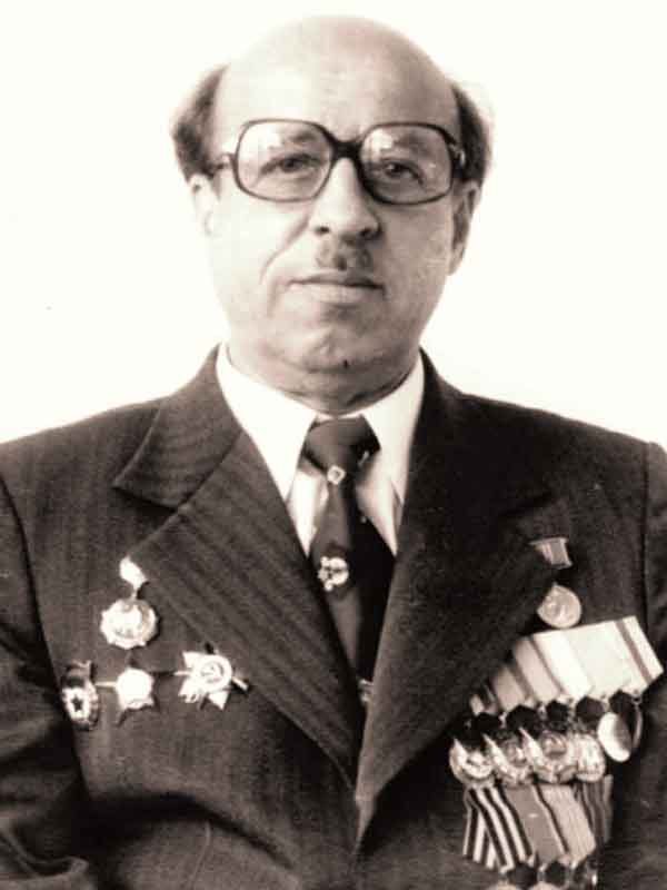 Смурыгин Митрофан Андреевич – директор (1968 - 1986) ВНИИ кормов