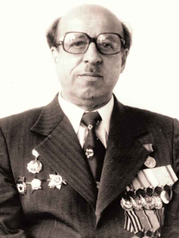 Смурыгин Митрофан Андреевич – директор (1968 - 1986) ВНИИ кормов